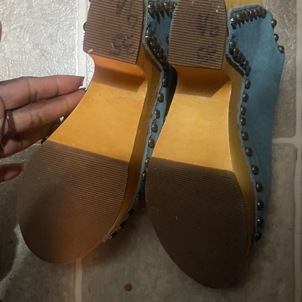 Stylish Blue and Yellow Women's Wedge Sandals - Picture 6 of 7
